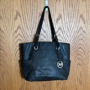 Michael Kors Jet Set large signature tote